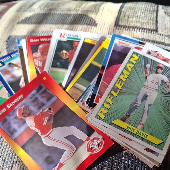 Other - Vintage Baseball Card Lot - Multiple Players (Red, Green, Yellow, Blue)